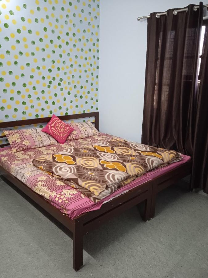 Triple1 Hostel & Homestay Ришикеш Экстерьер фото